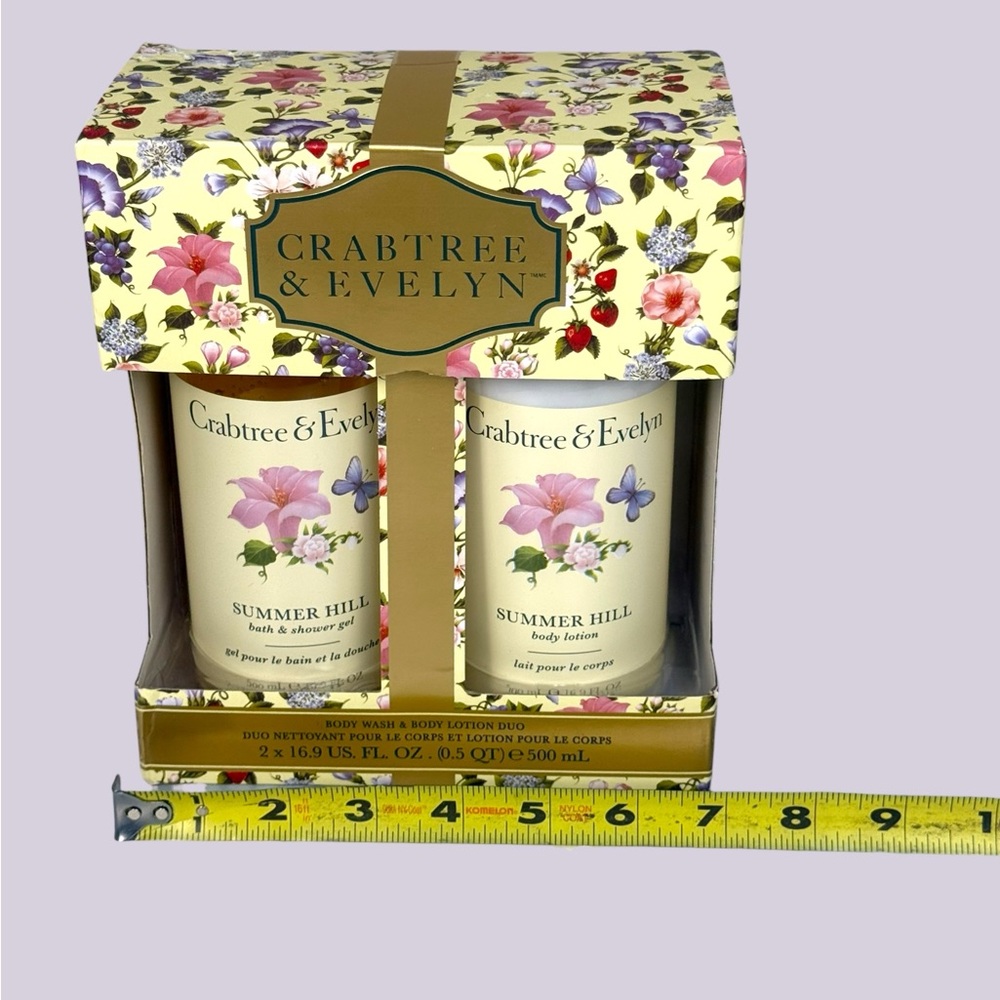 Crabtree & Evelyn Summer Hill Bath & Body Duo 16.9 each/ Gift Box - Picture 7 of 8